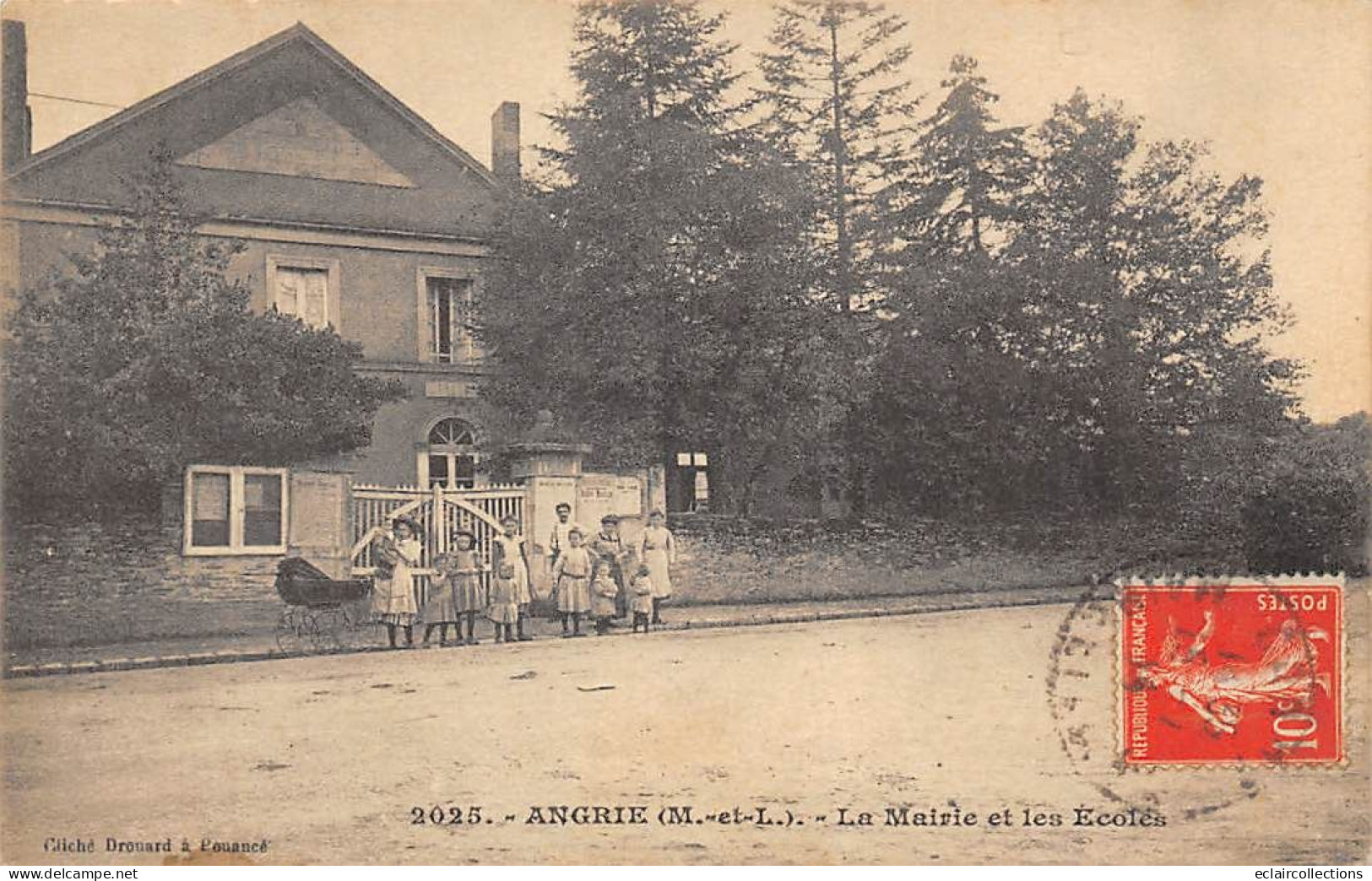 Angrie         49          La Mairie Et Les Ecoles   . Enfants  Landau.     N° 2025      (voir Scan) - Other & Unclassified