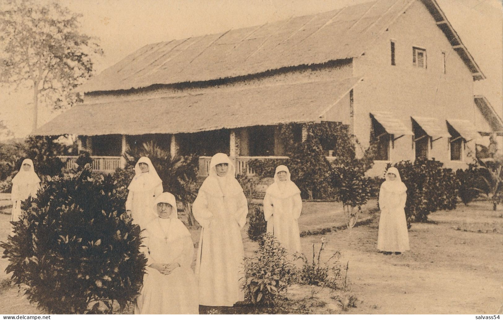 AFRIQUE - CONGO - BELGE - Les Soeurs Noires De Mons - La Maison Des Soeurs à Libenge - Congo Belge