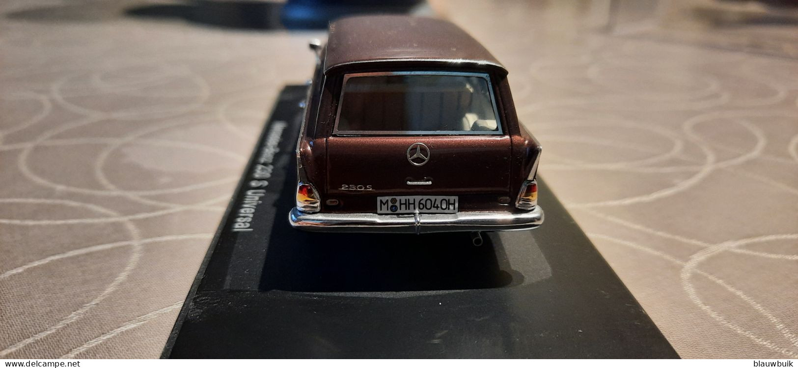 Spark Mercedes-Benz 230 S Universal 1/43