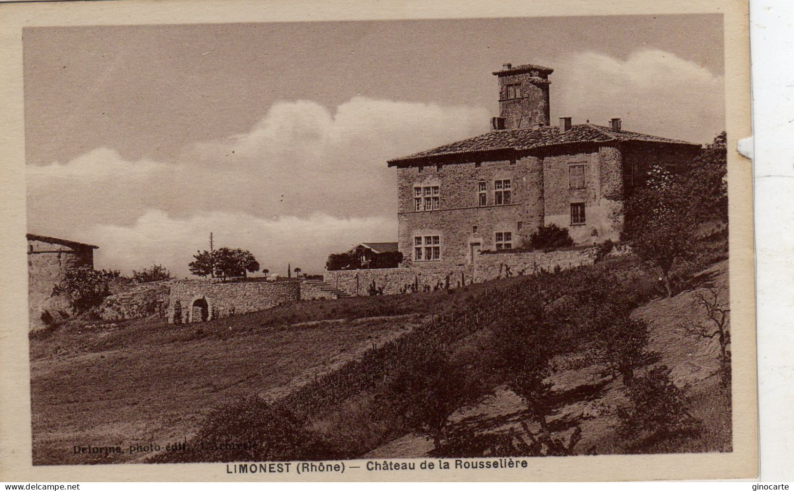 Limonest Chateau De La Rousseliere - Limonest