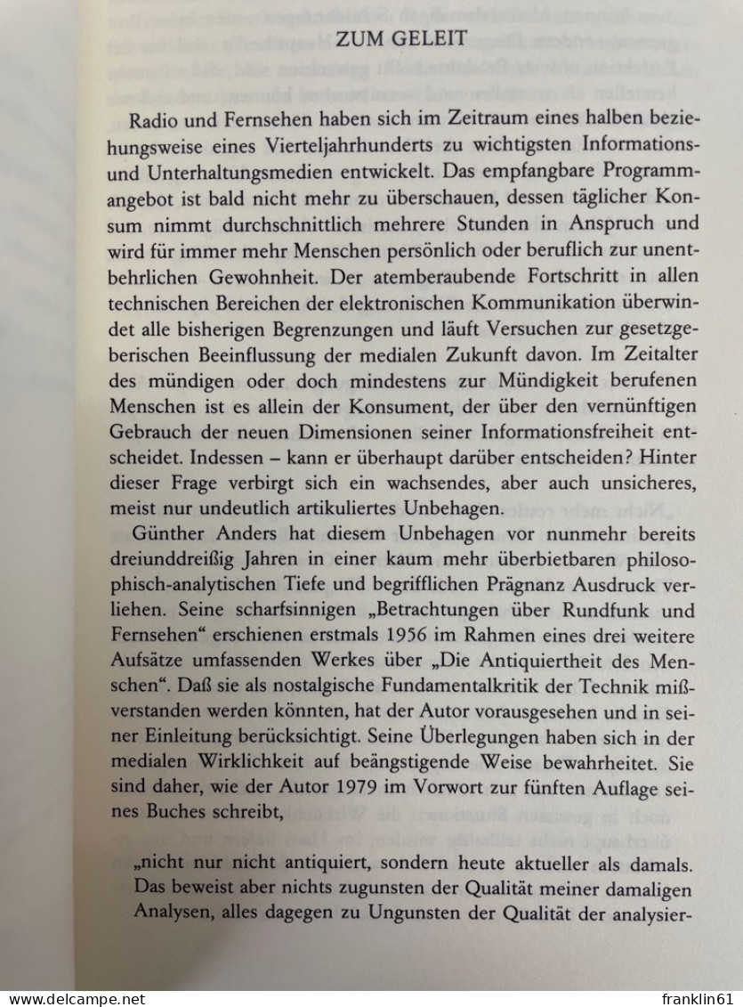 Die Welt Als Phantom Und Matrize : Philosophische Betrachtungen über Rundfunk Und Fernsehen. - Filosofía