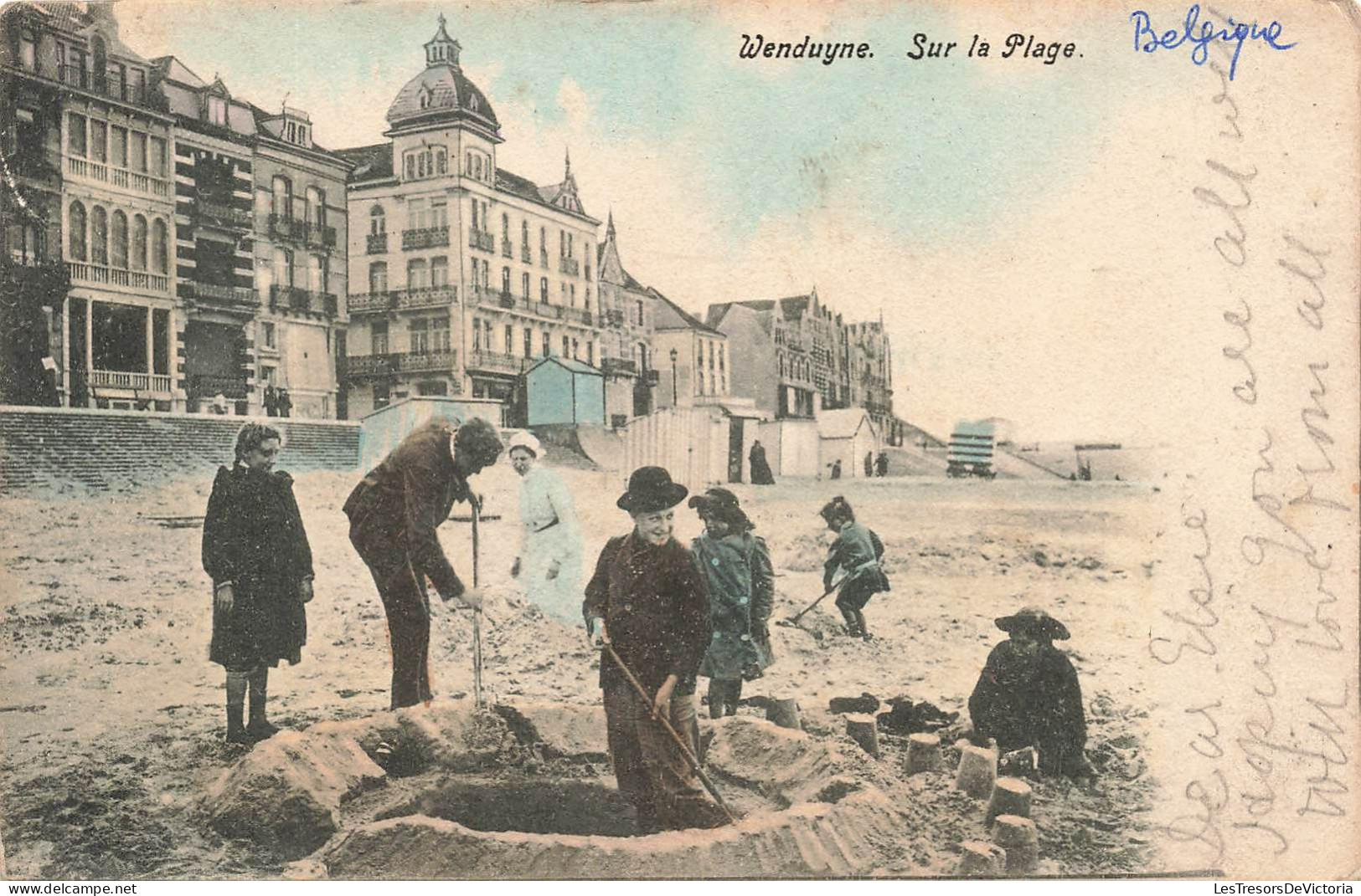 BELGIQUE - Wenduyne - Sur La Plage - Colorisé - Animé - Enfant Faisant Un Fort - Carte Postale Ancienne - Wenduine