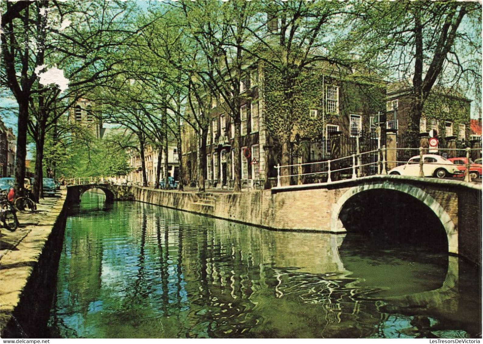 PAYS BAS - Delft - Oude - Delft Met Meisjehuis - Colorisé - Carte Postale - Delft