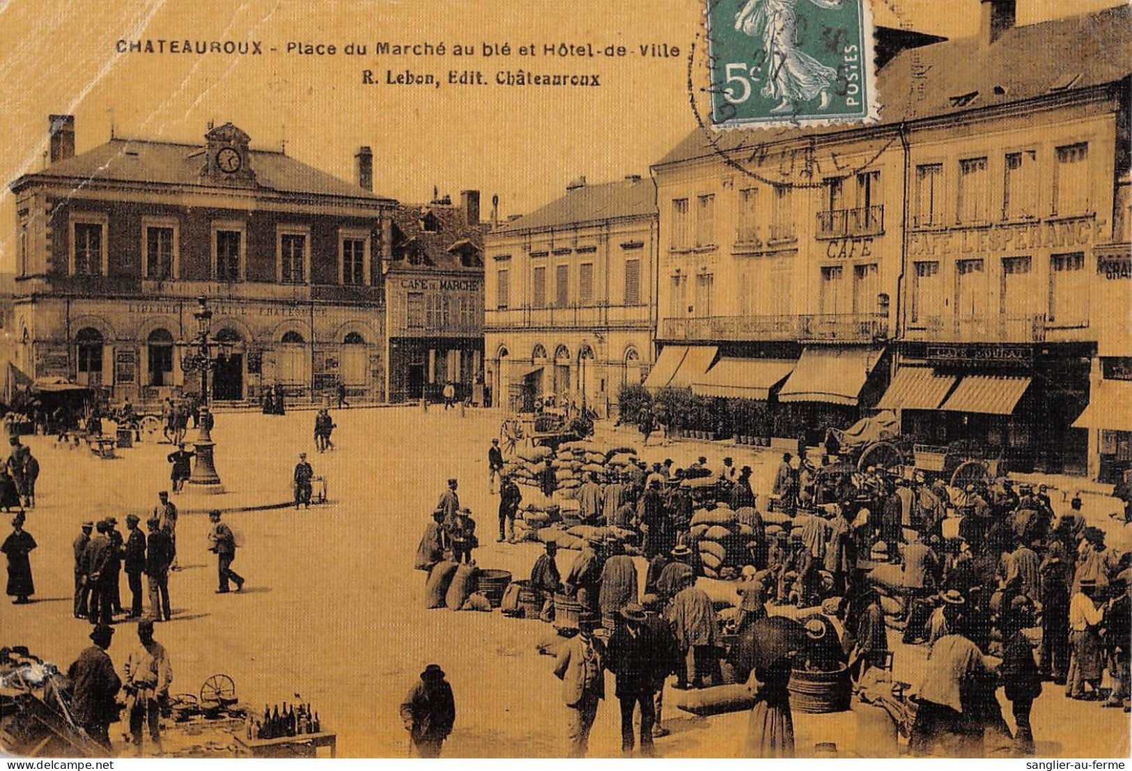 CPA 36 CHATEAUROUX / PLACE DU MARCHE AU BLE ET HOTEL DE VILLE / Cpa Toilée - Chateauroux