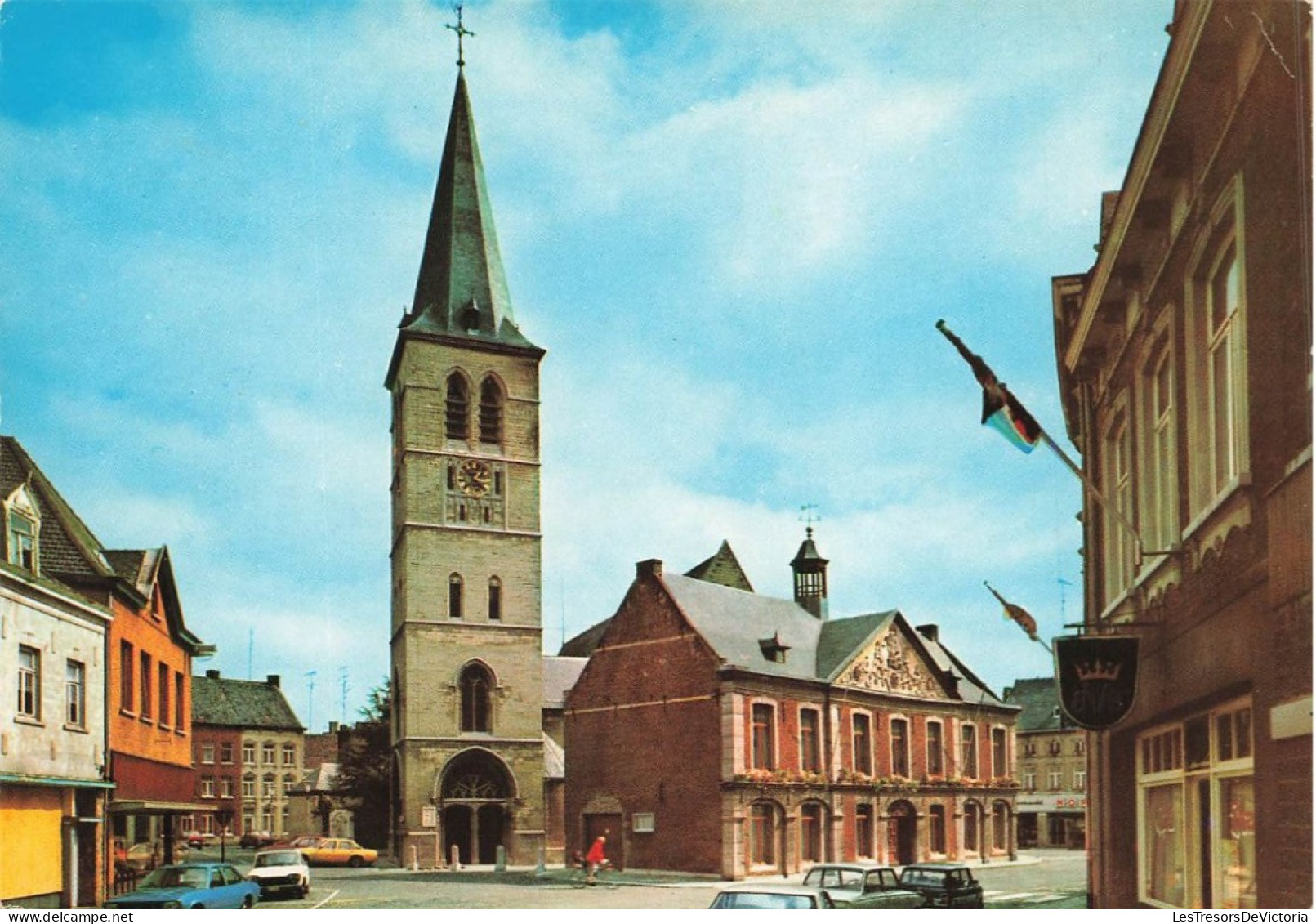 BELGIQUE - Bree - L'église Et La Mairie - Colorisé - Carte Postale - Bree
