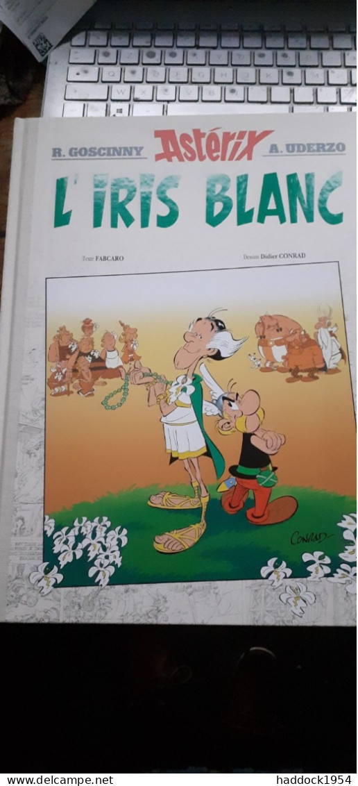 L'iris Blanc FABCARO DIDIER CONVARD Hachette 2023 - Astérix