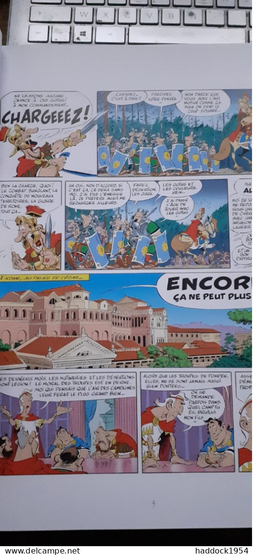 L'iris Blanc FABCARO DIDIER CONVARD Hachette 2023 - Asterix