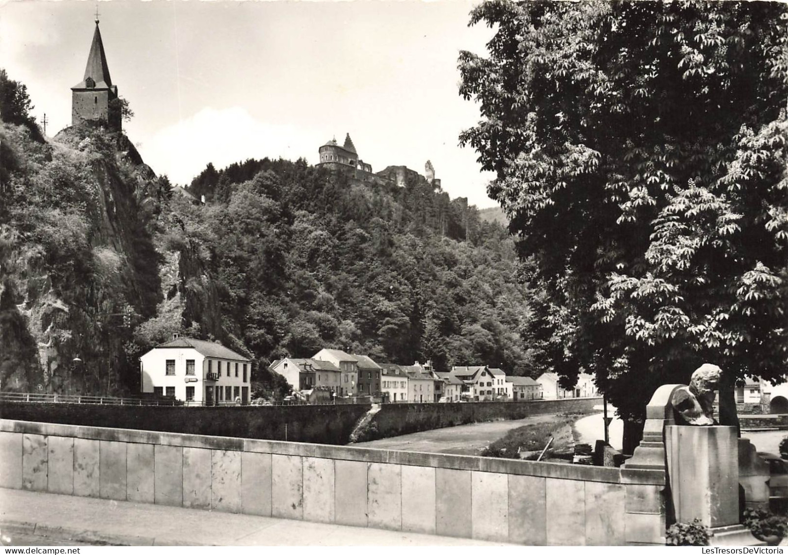 LUXEMBOURG - Vianden - Buste De Victor Hugo Sur Le Pont De L'Our - Carte Postale - Vianden