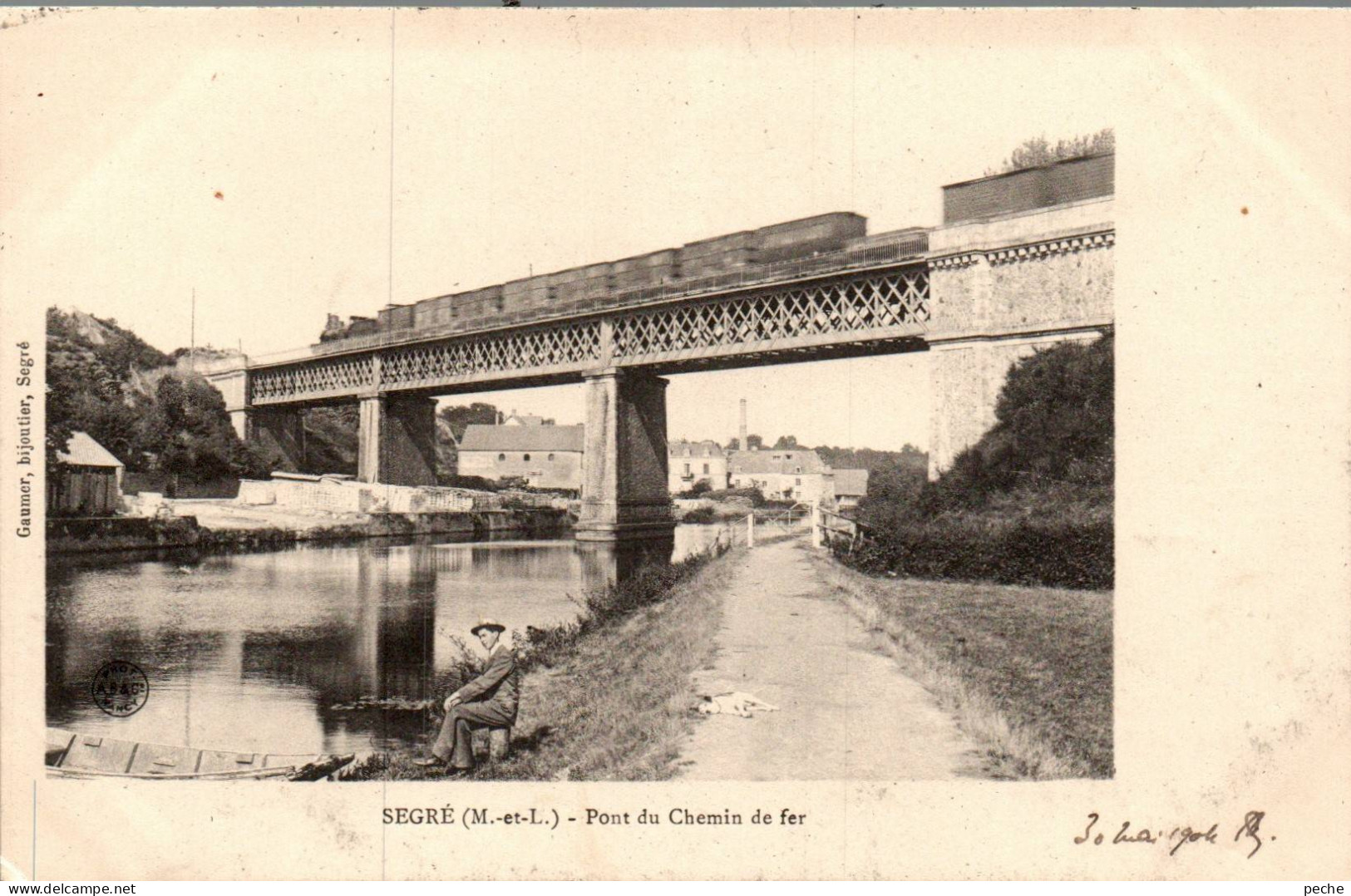 N°120201 -cpa Segré -pont- Du Chemin De Fer Avec Train- - Obras De Arte