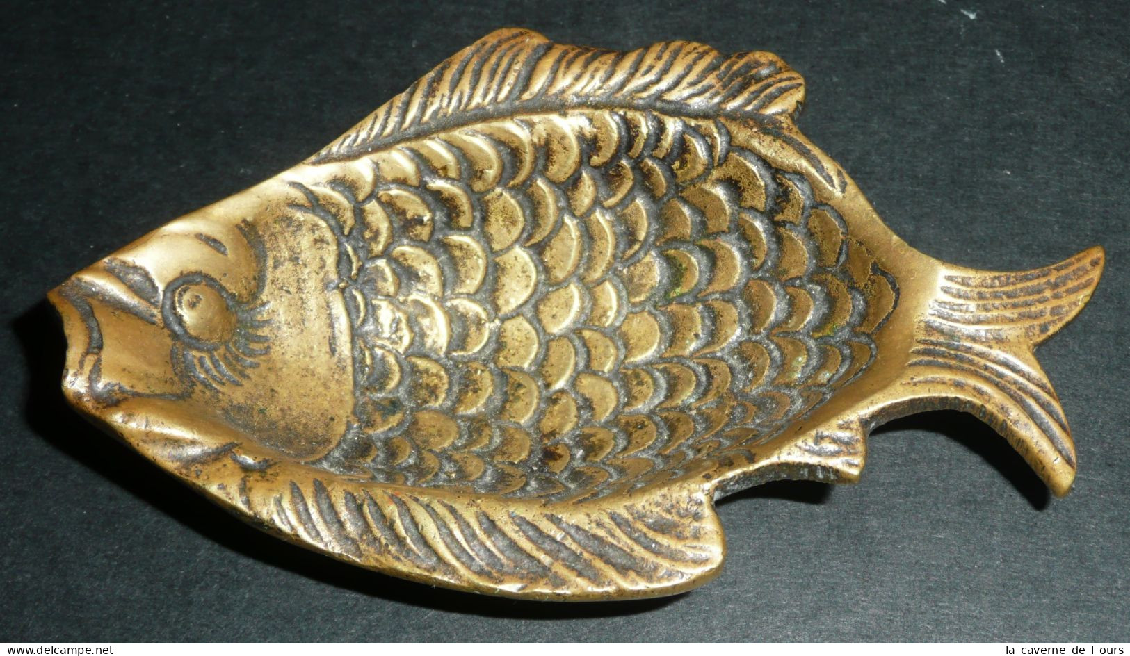 Rare Vide-poche Bronze En Forme De Poisson - Hedendaagse Kunst