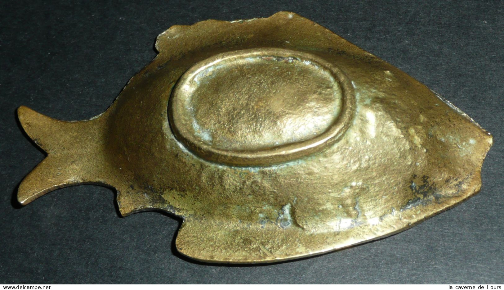 Rare Vide-poche Bronze En Forme De Poisson - Contemporary Art