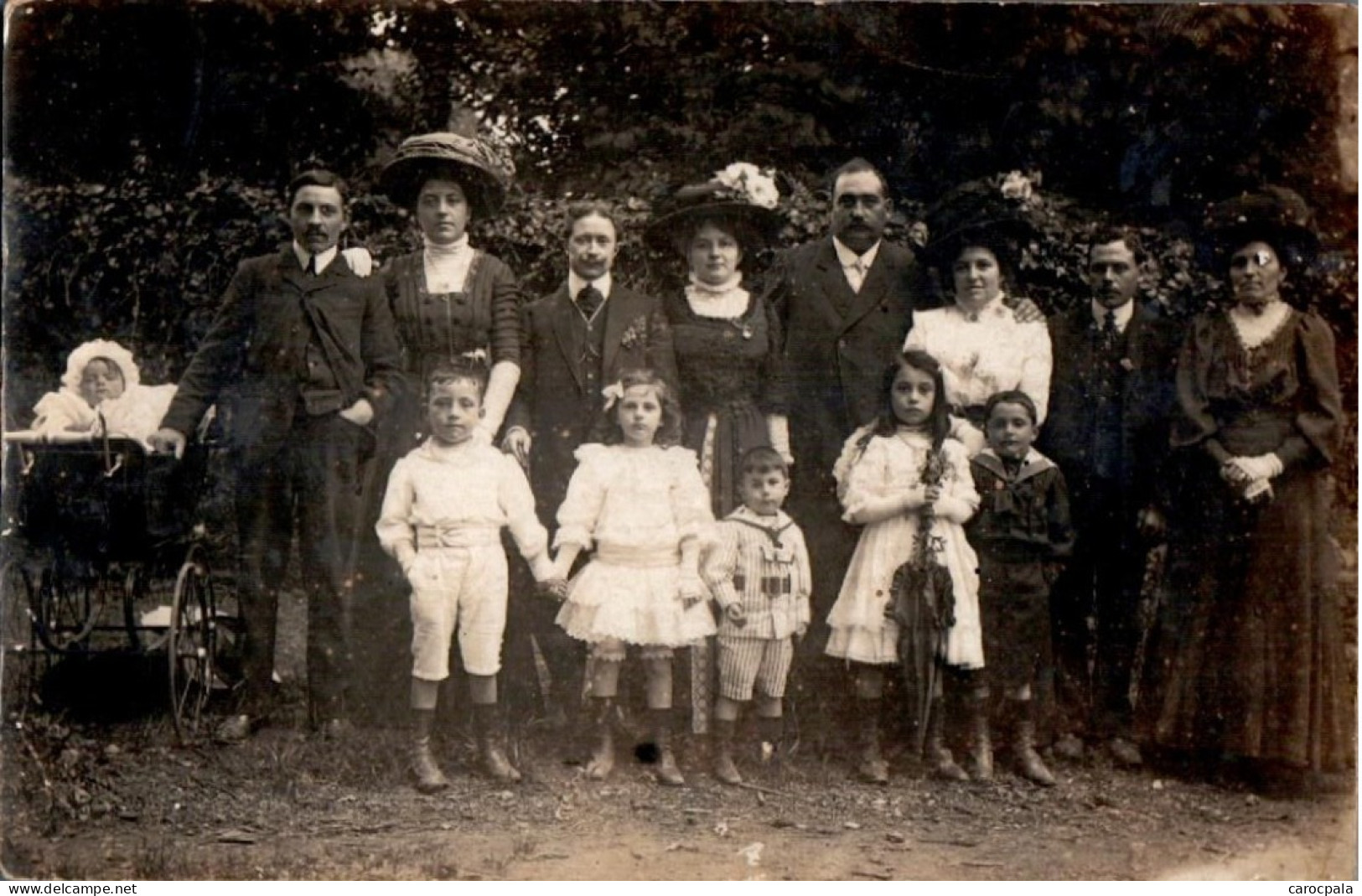 Carte Photo 1909 Tampon Au Dos St Etienne De Montluc : Groupe De Famille à Identifier - Saint Etienne De Montluc