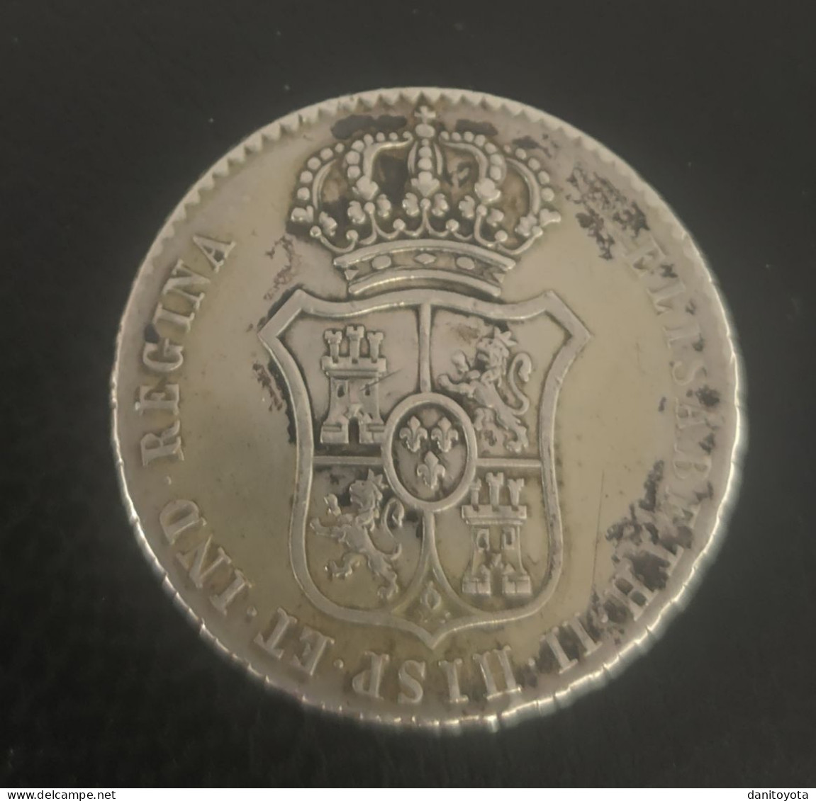 ESPAÑA. AÑO 1833. ISABEL II. MEDALLA DE PLATA. PESO 6.09 GR. - Provinciale Munten