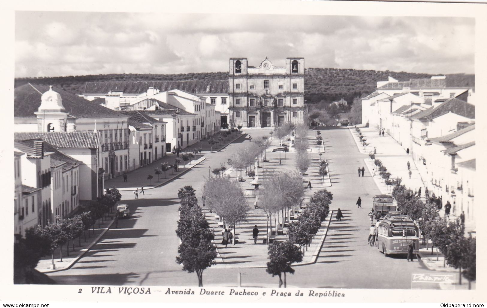 POSTCARD PORTUGAL - VILA VIÇOSA - AVENIDA DUARTE PACHECO E PRAÇA DA REPÚBLICA - Evora