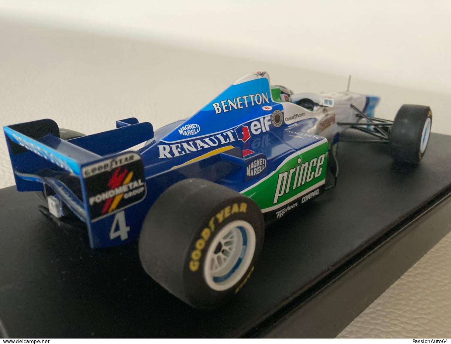 1/18 Minichamps Benetton Renault B196 F1 Gerhard Berger 1996 no Hot Wheels Quartzo Gp Replicas Exoto BBR