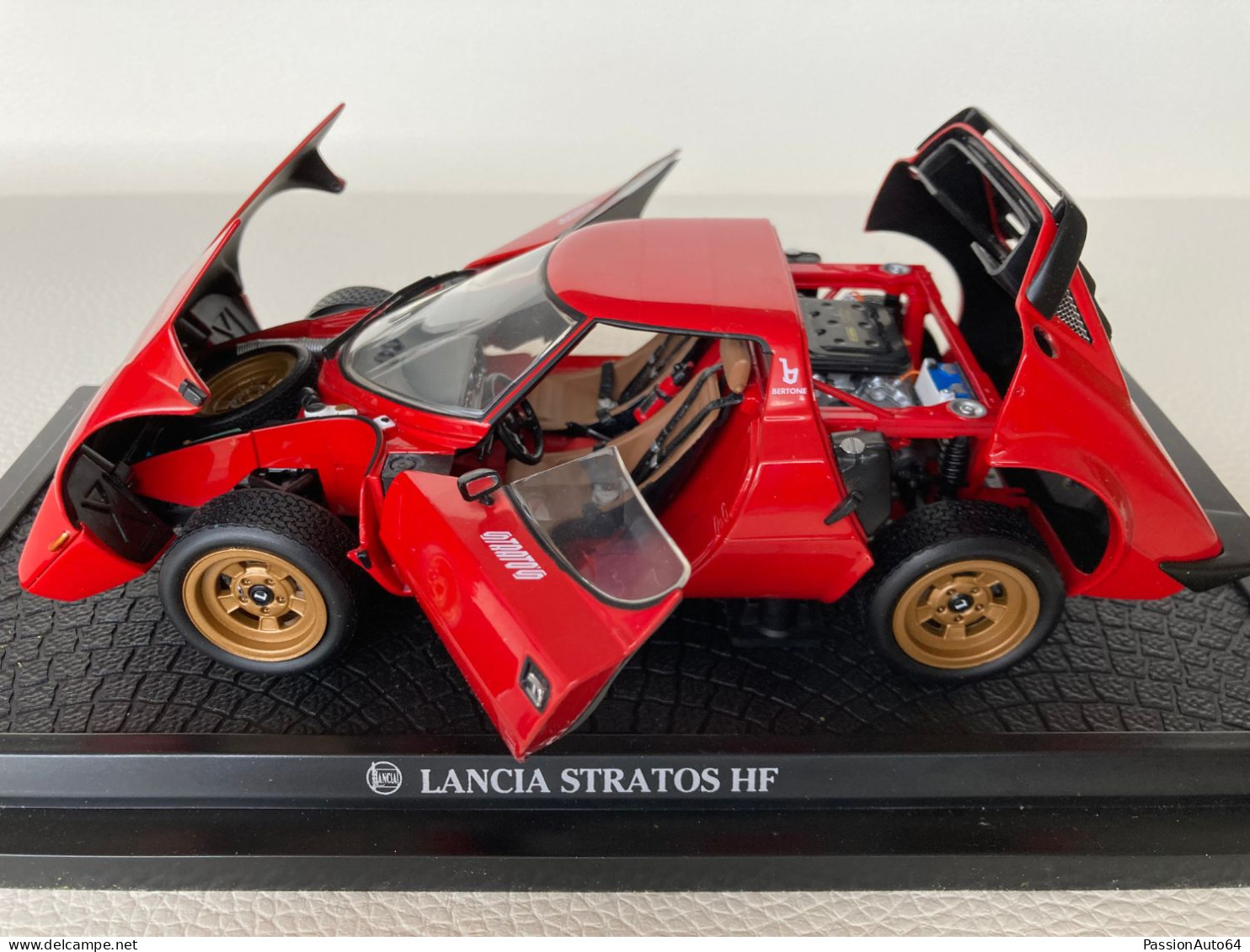 1/18 Kyosho Lancia Stratos HF Rouge no Ixo Sun Star Norev Solido Spark CMR Autoart Minichamps CMC Exoto