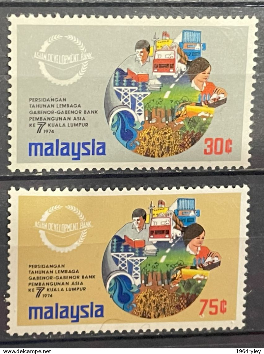 MALAYSIA -  MNH** - 1974  # 113/114 - Malaysia (1964-...)