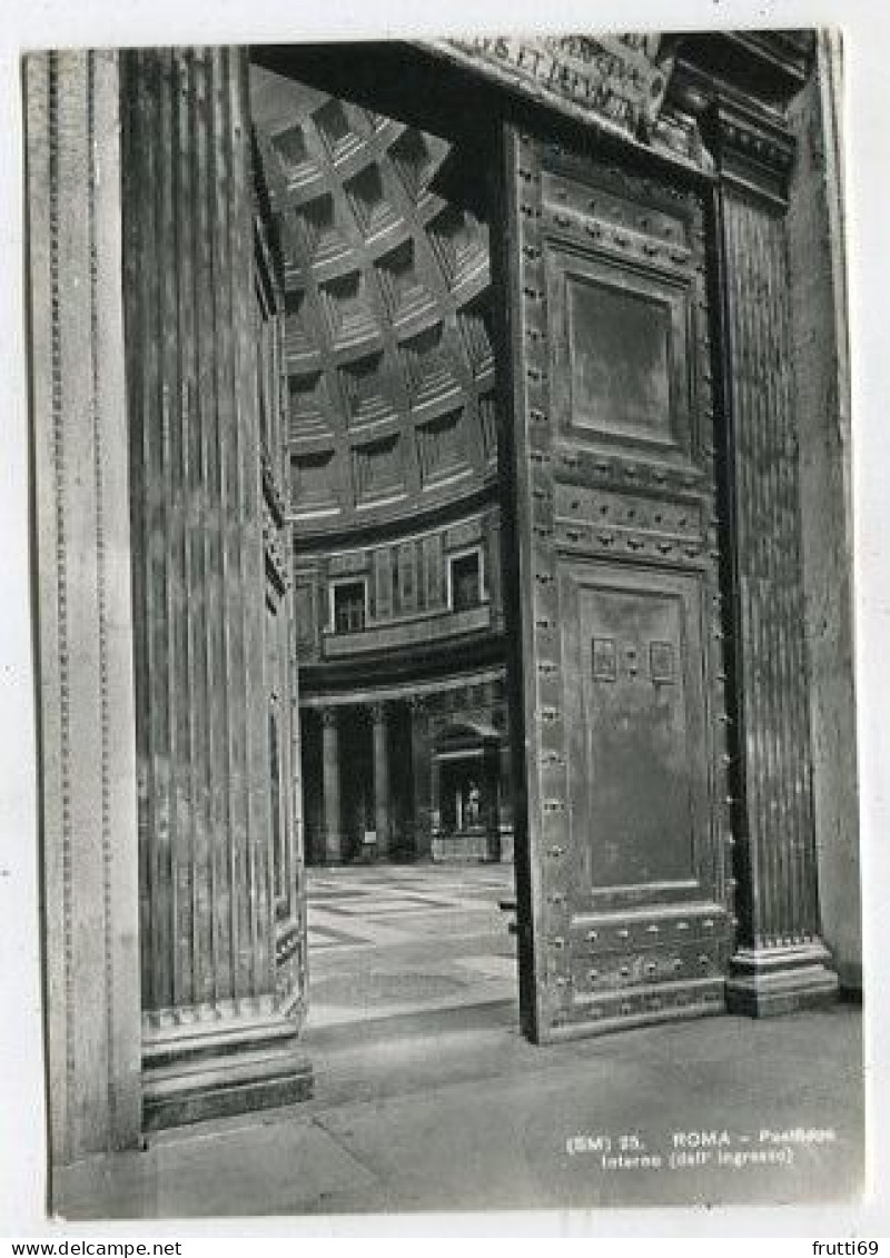 AK 188797 ITALY - Roma - Pantheon - Interno - Panteón