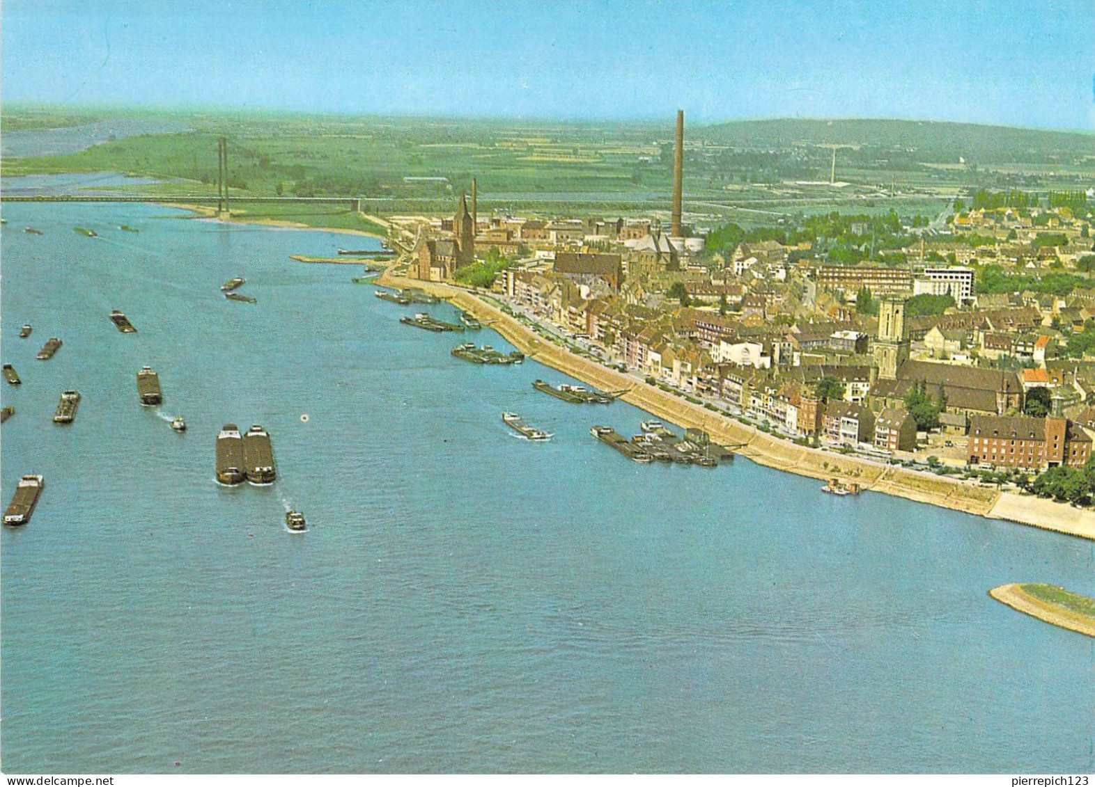 Emmerich Am Rhein - Vue Aérienne Sur Le Port Et La Ville - Emmerich