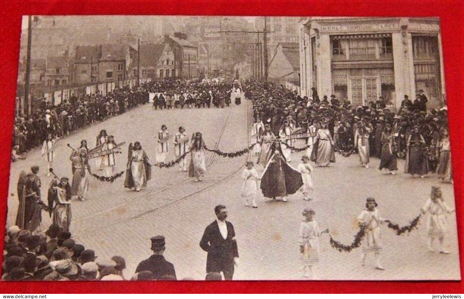 BRUXELLES - Procession De Sainte Gudule - La Vierge Couronnée ( 5e Mystère Glorieux )- - Feesten En Evenementen