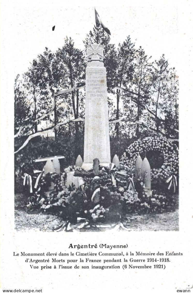 CPA - Argentré - Le Monument élevé Dans Le Cimetière Communal - Argentre