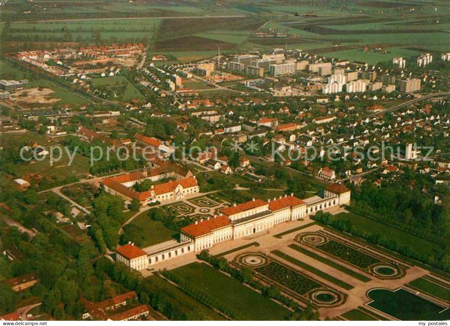 42611343 Oberschleissheim Schloss Luftaufnahme Oberschleissheim - Oberschleissheim