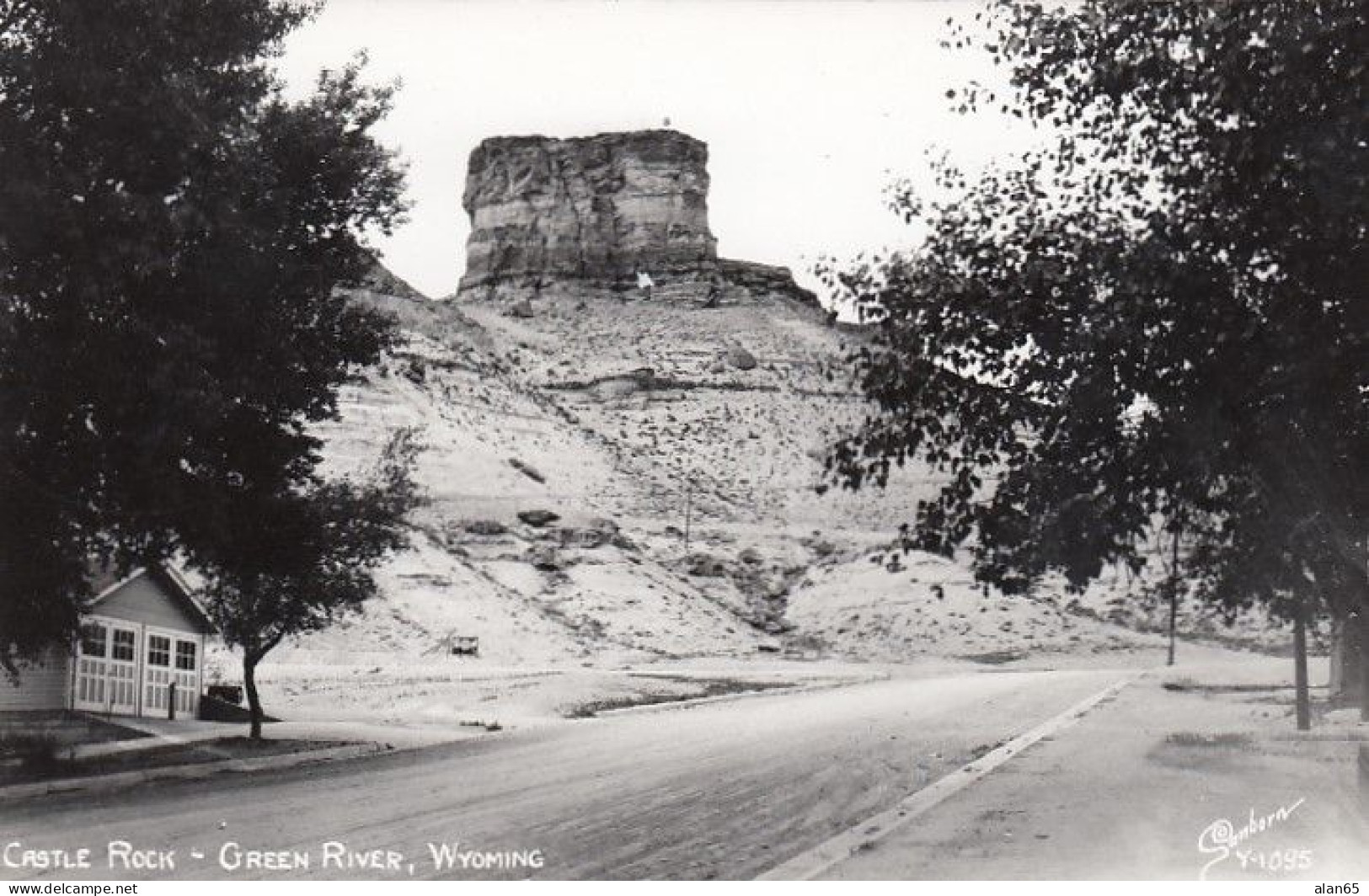 Green River Wyoming, Scenic Roadside View Of Castle Rock, C1940s/50s Vintage Real Photo Postcard - Green River