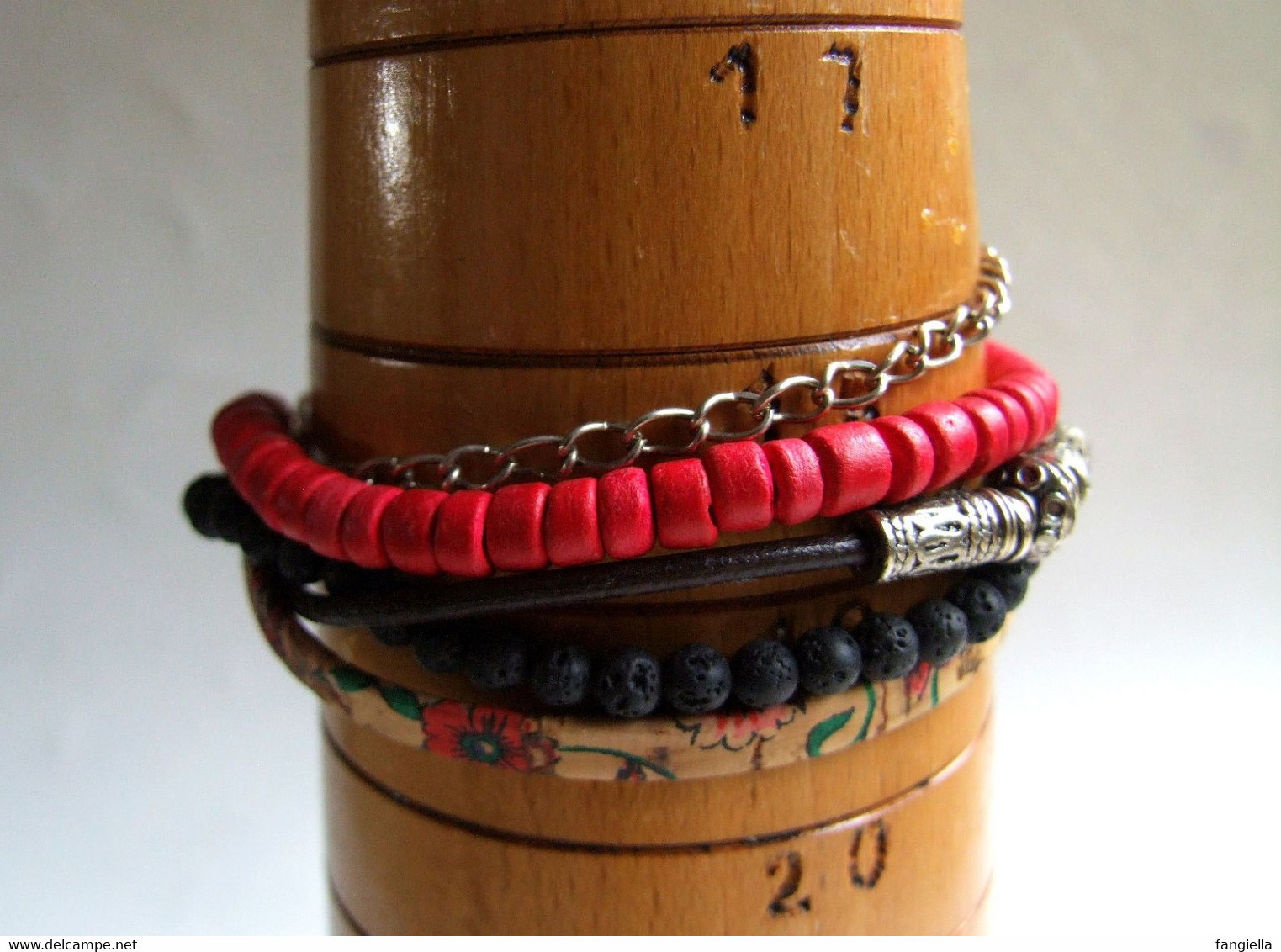 Bracelet Multirangs, Pierre De Lave, Bracelet Artisanal, Cuir, Liège, Bois, Soie De Sari, Pompon, Bijou Nomade, Ethnique - Armbänder