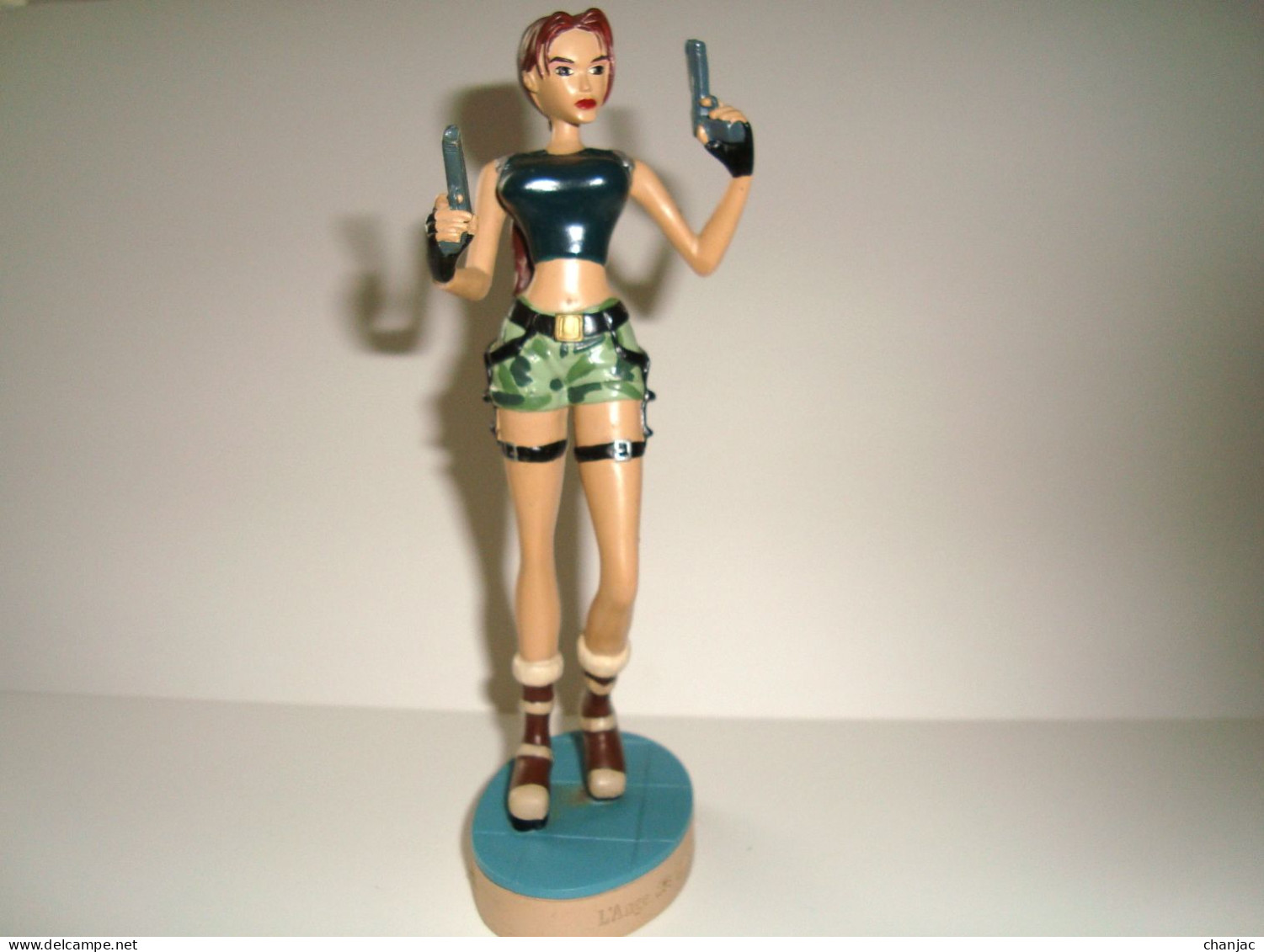 Figurine TOMB RAIDER - LARA CROFT - L'Ange Des Ténèbres, Strahov C. Atlas 2005 - Jeux Vidéo