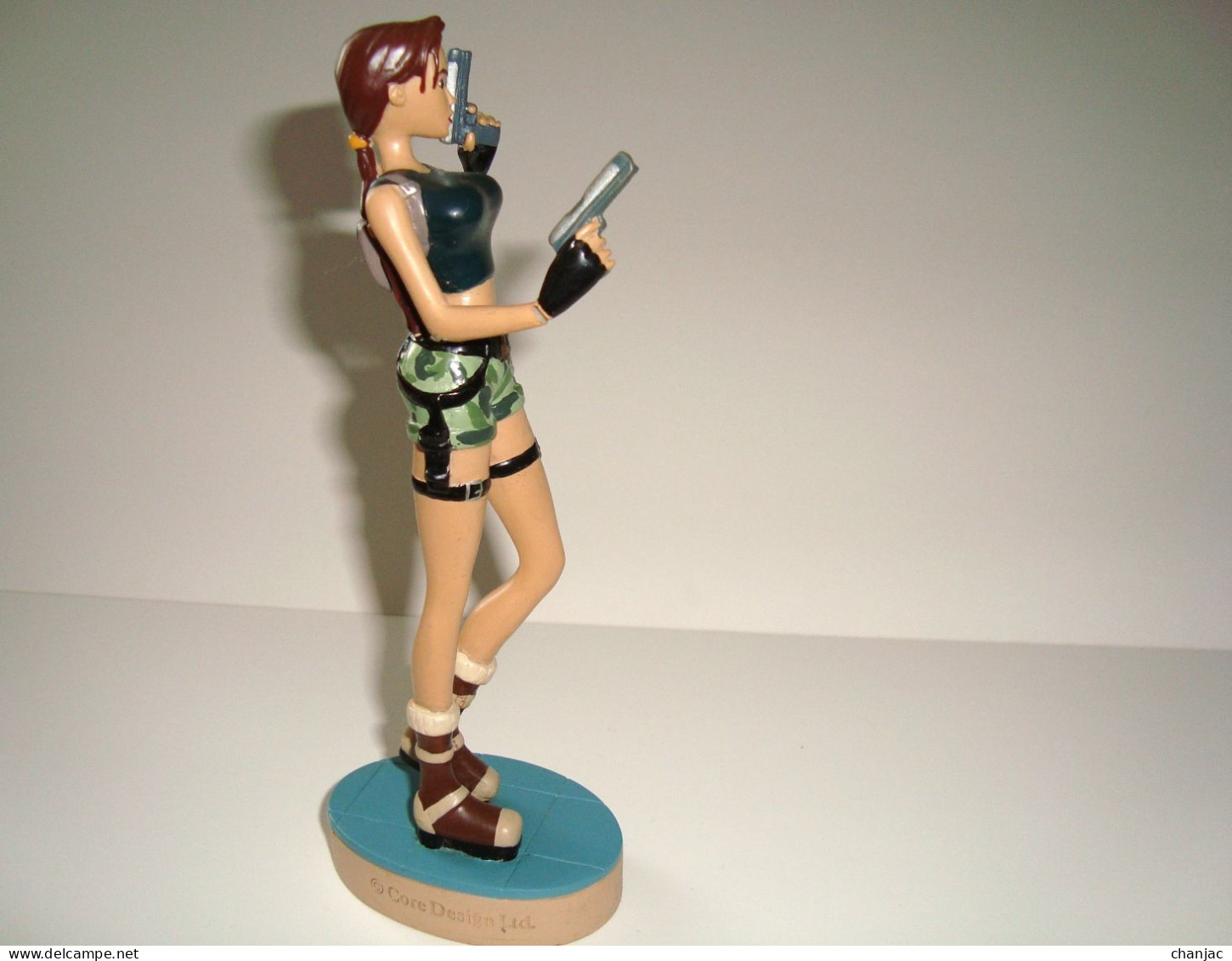 Figurine TOMB RAIDER - LARA CROFT - L'Ange Des Ténèbres, Strahov C. Atlas 2005 - Videojuegos