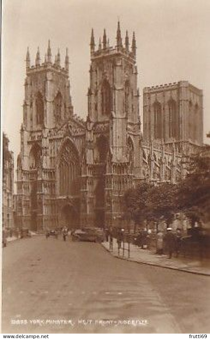 AK 189065 ENGLAND - York - Minster - York