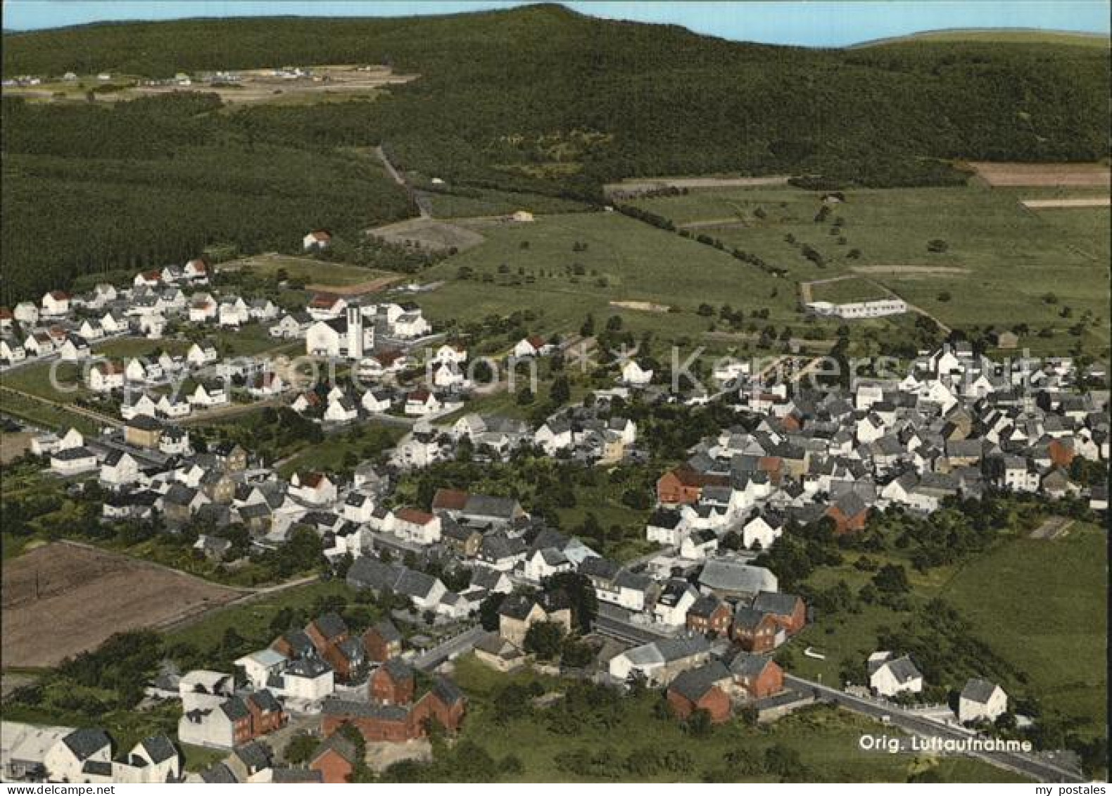 42585837 Oberzeuzheim Fliegeraufnahme Oberzeuzheim - Hadamar