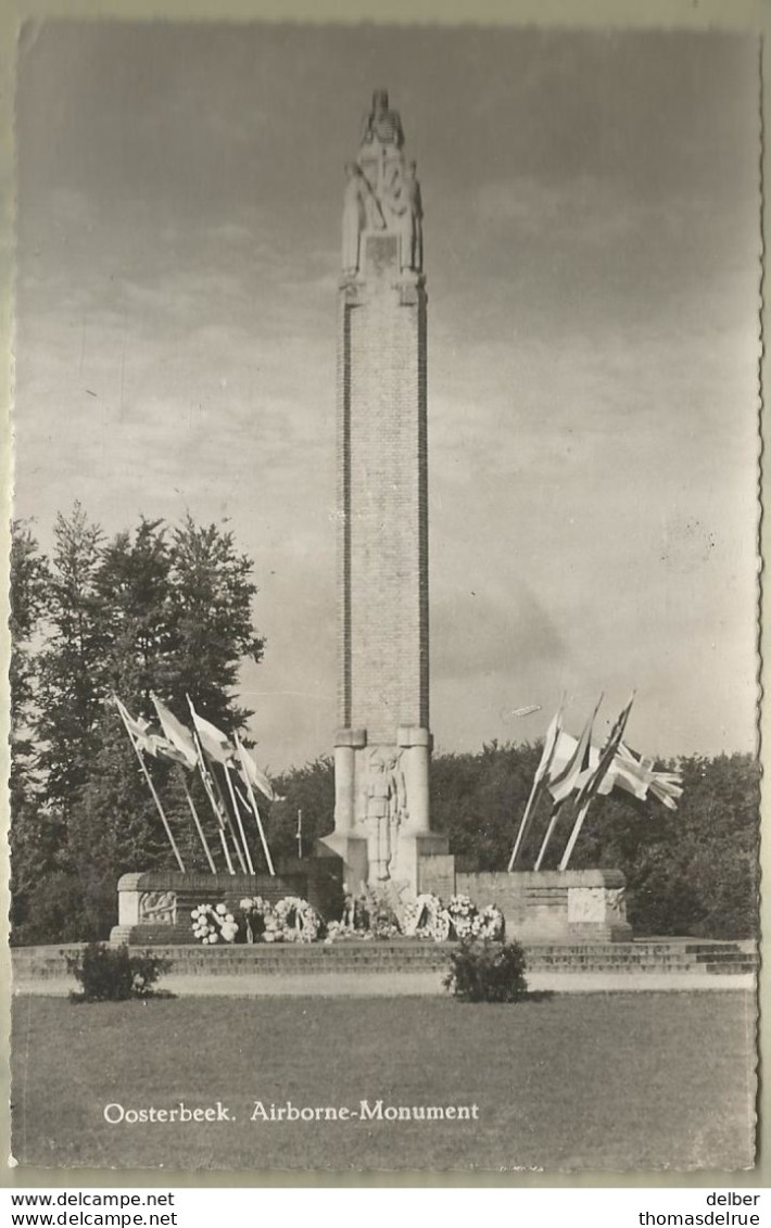 8Eb-807  OOSTERBEEK: Airborne-Monument 1958 - Oosterbeek