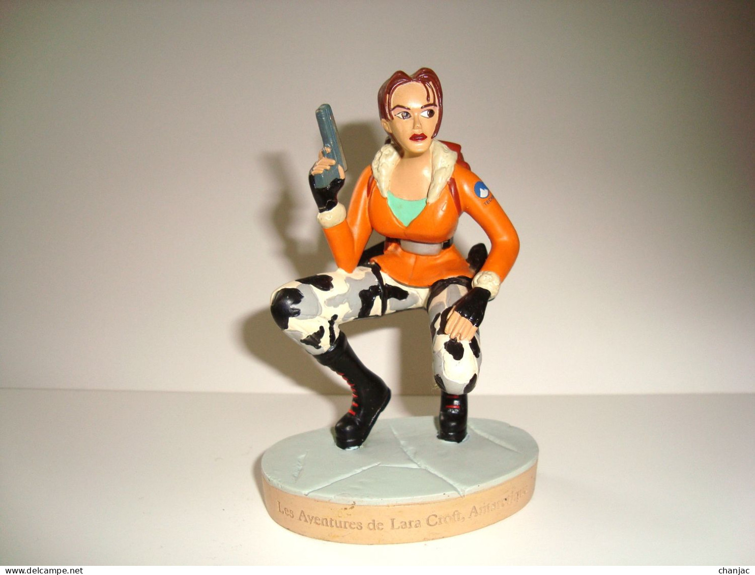 Figurine TOMB RAIDER -  LARA CROFT -  Les Aventures De Lara Croft, Antarctique. - Atlas 2005 - Jeux Vidéo