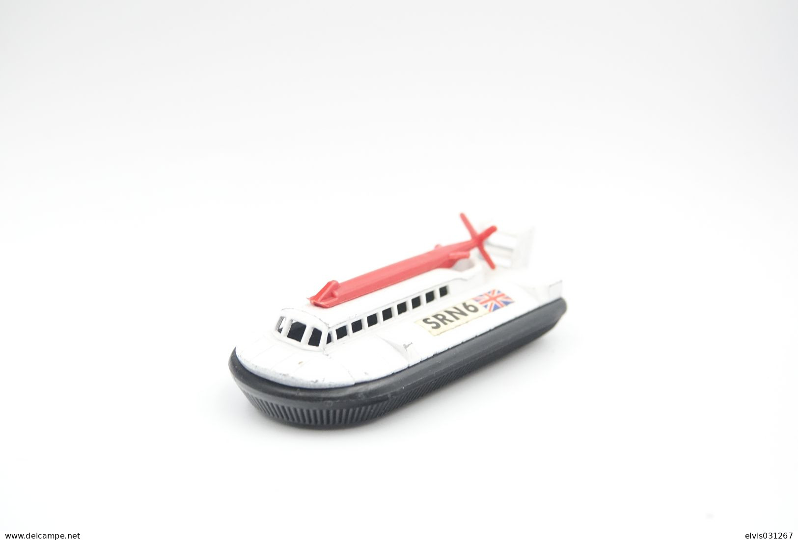 Matchbox Lesney MB72-B2 Hovercraft SRN6, Issued 1972 - Matchbox