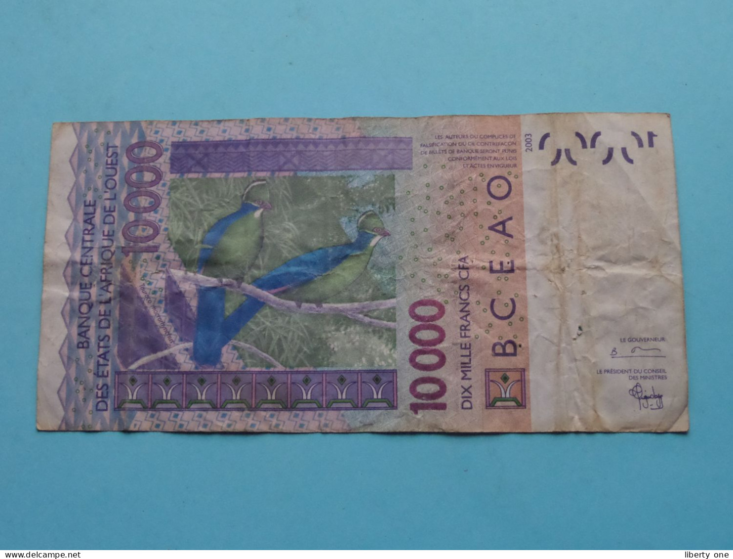 10.000 Dix Mille Francs CFA ( See / Voir Scans ) Afrique Centrale " K " 2003 - N° 03688908227 ( Circulated )  ! - États D'Afrique De L'Ouest