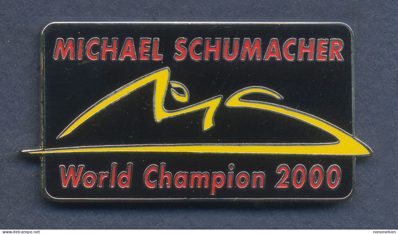 Pin's Compétition / Formule 1 - Pilote Michael Schumacher. Est. Michael Schumacher Collection. Zamac. T1001B-23 - F1