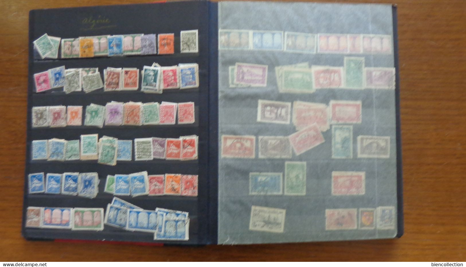 Classeur De Plusieurs Centaines De Timbres "colonies Françaises, Europe Et Divers " - Mezclas (min 1000 Sellos)