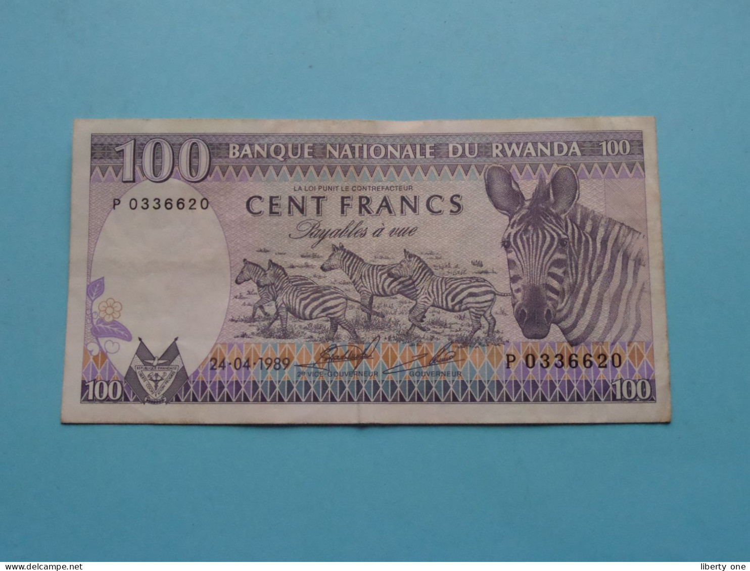 100 Cent Francs ( See / Voir Scans ) Banque Nationale Du RWANDA - 1-08-1982 ( Circulated ) VF ! - Ruanda