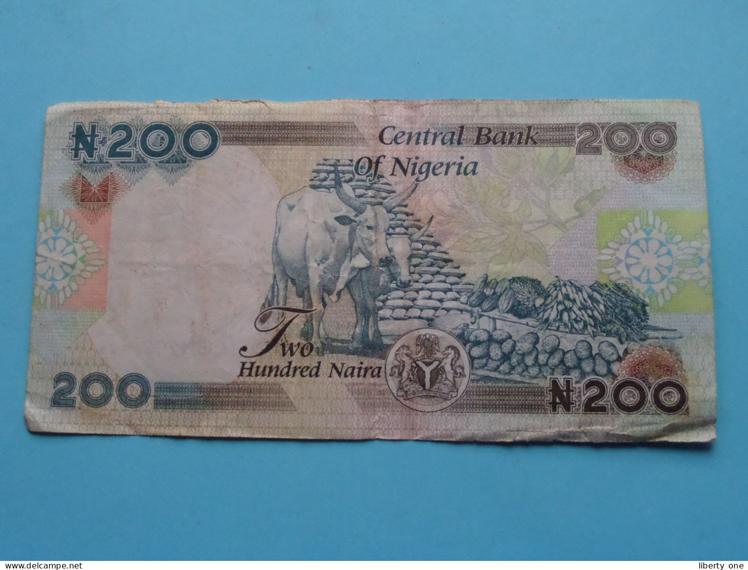 200 Hundred NAIRA ( See / Voir Scans ) Central Bank Of NIGERIA - 2004 ( Circulated ) XF ! - Nigeria