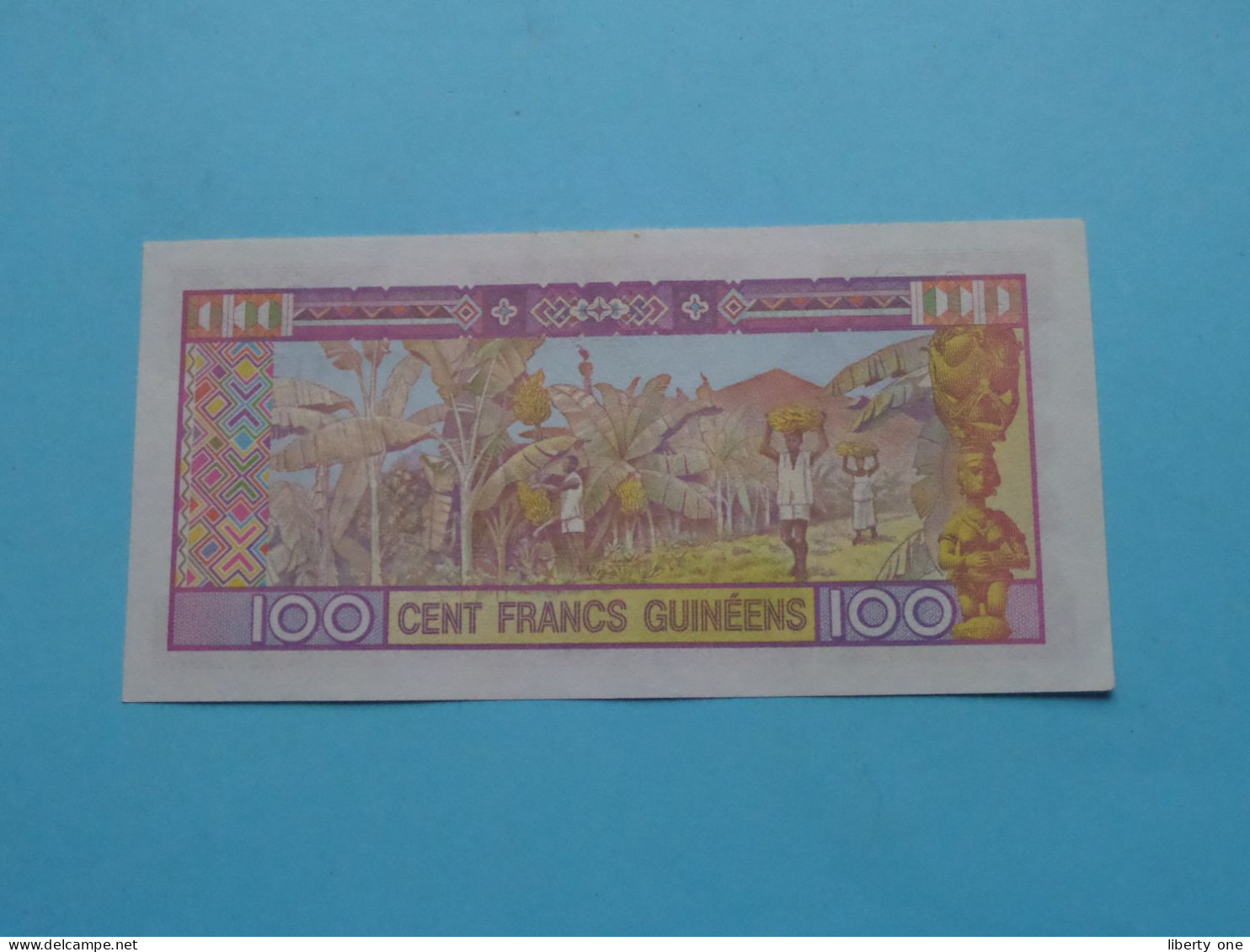 100 Cent Francs Guinéens ( See / Voir Scans ) GUINEE - 1985 ( Circulated ) XF ! - Guinee