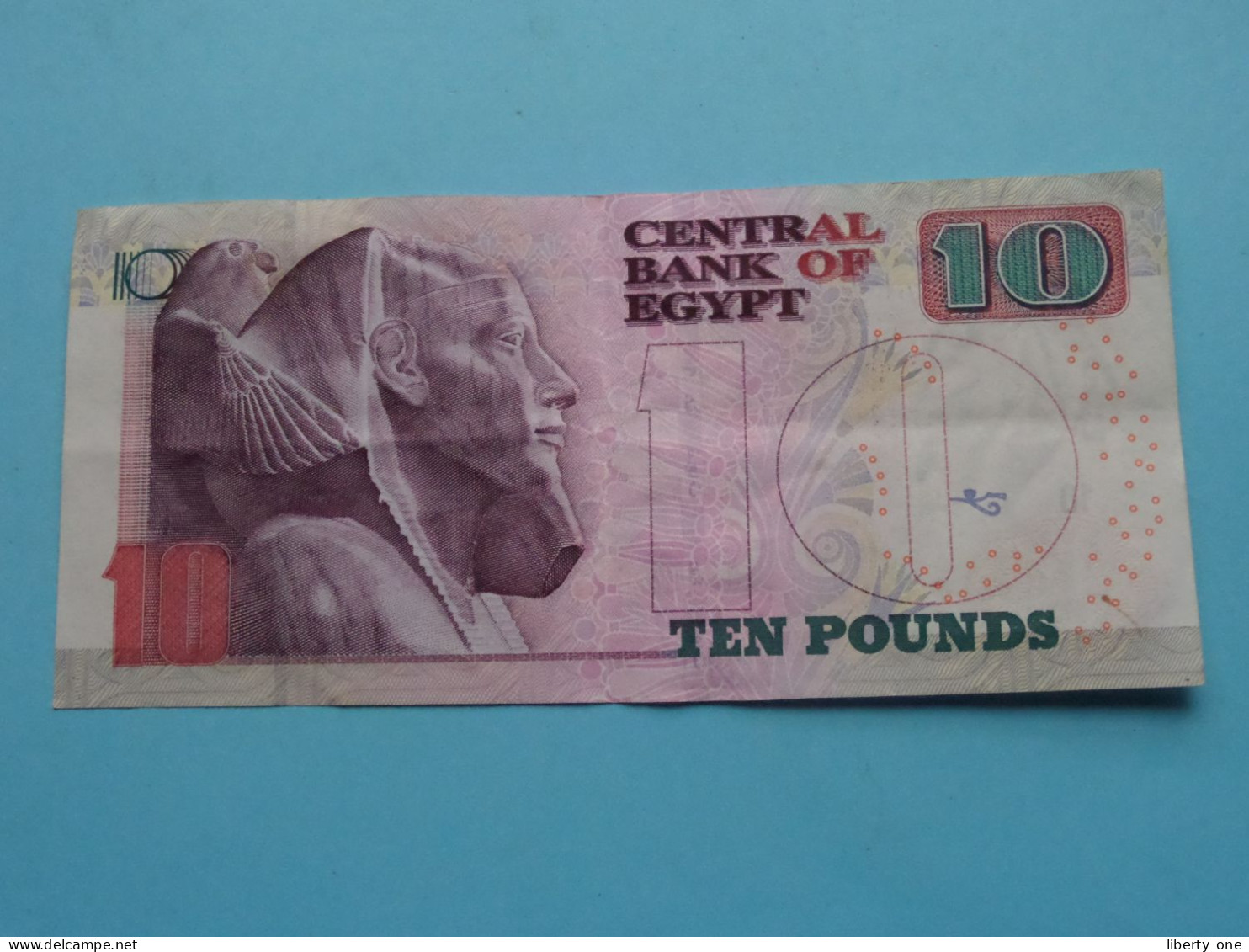 Ten ( 10 ) Pounds ( See / Voir Scans ) EGYPT ( Circulated ) ! - Egypt