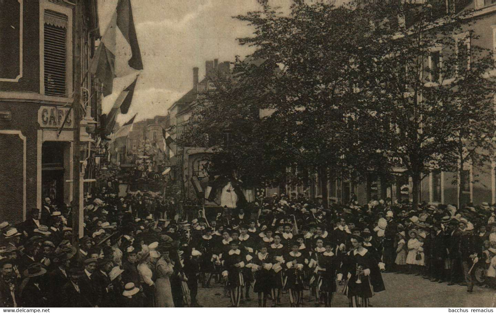 ESCH-SUR-ALZETTE    Histor.Allegor.Festzug 14.8.1910 Escher Studentenmusik Mit Stephensons 1.Lokomotive "Rocket" Genannt - Esch-sur-Alzette