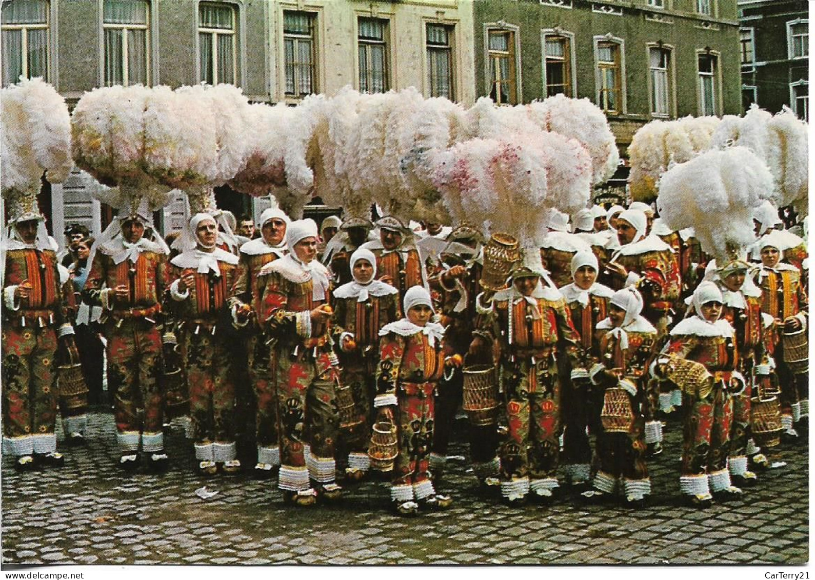 CPSM. BELGIQUE/NORD DE LA FRANCE. CARNAVAL. GILLES. - Carnaval