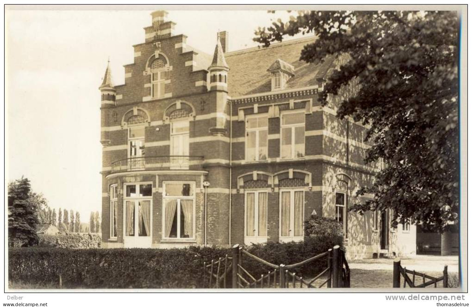 _2n694: Jeugdherberg " De Mijlpaal "  Vught - Echte Foto - Vught