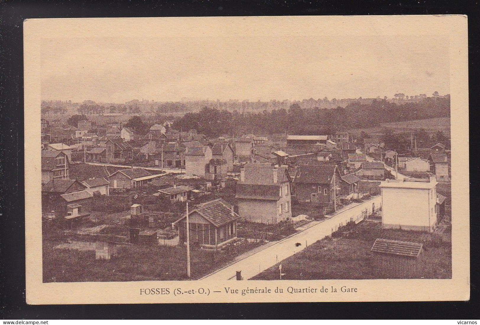 CP 95 FOSSES Vue Generale Du Quartier De La Gare - Fosses