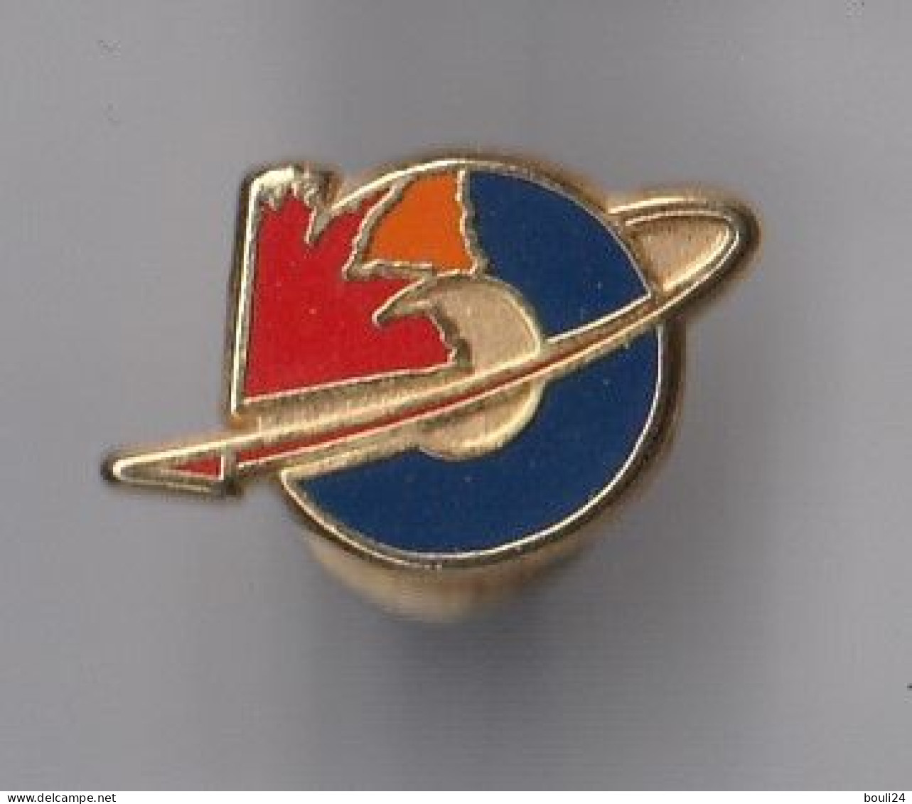 PIN'S THEME  ESPACE  AUTOUR DE LA PLANETE SIGNE  DECAT - Canottaggio