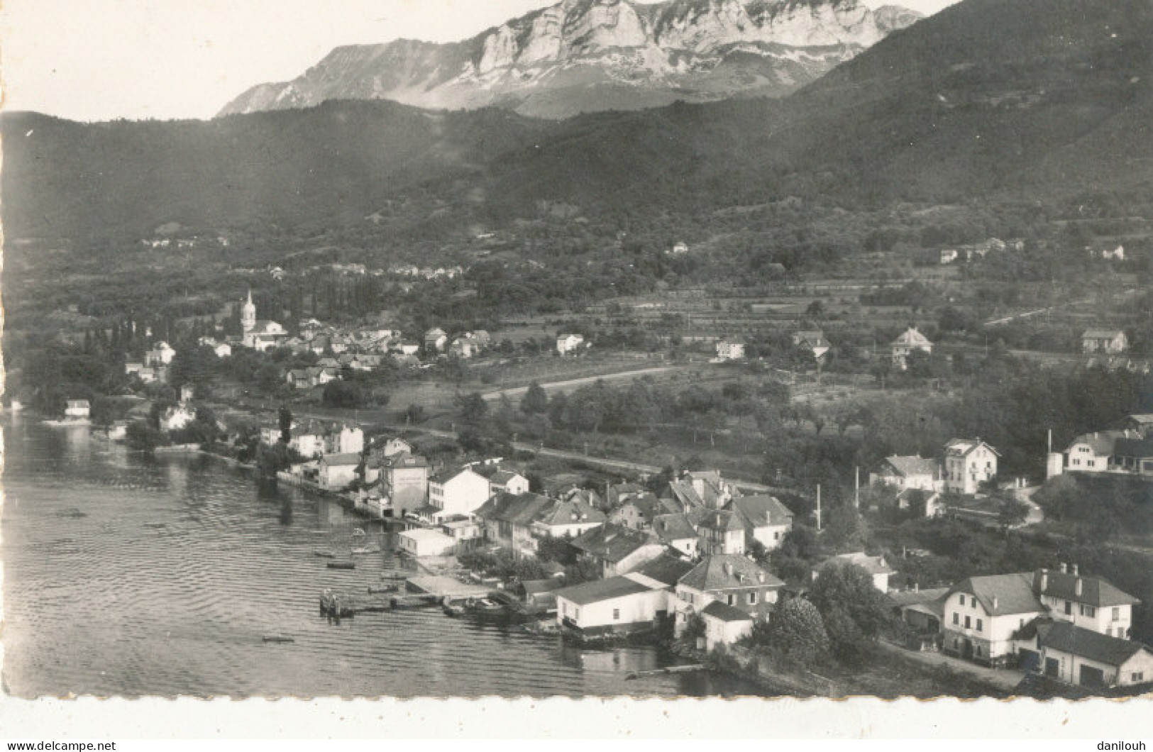 74 // LUGRIN TOURRONDE   Vue Générale Aérienne Et Chaine Des Memises   Edit J Cellard Cpsm Petit Format  5631 - Lugrin