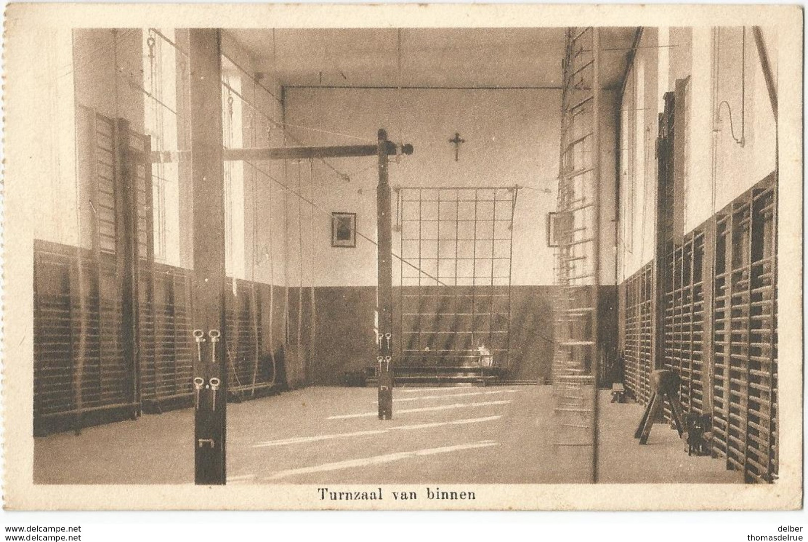 6Rm-716: SINT JOZEFSGESTICHT - NORMAALSCHOOL   THORHOUT  : Turnzaal Van Binnen - Torhout