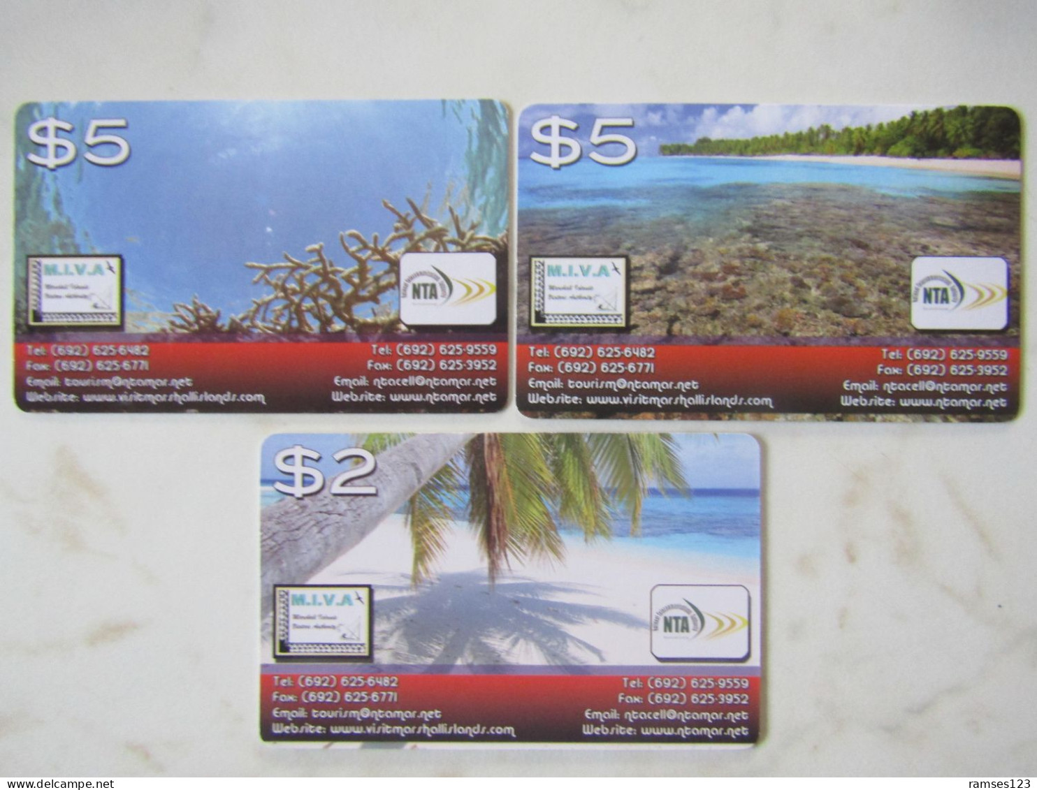 MARSHALL ISLANDS   3   CARDS   RECIF  BEACH AND PALM TREES - Marshall Islands